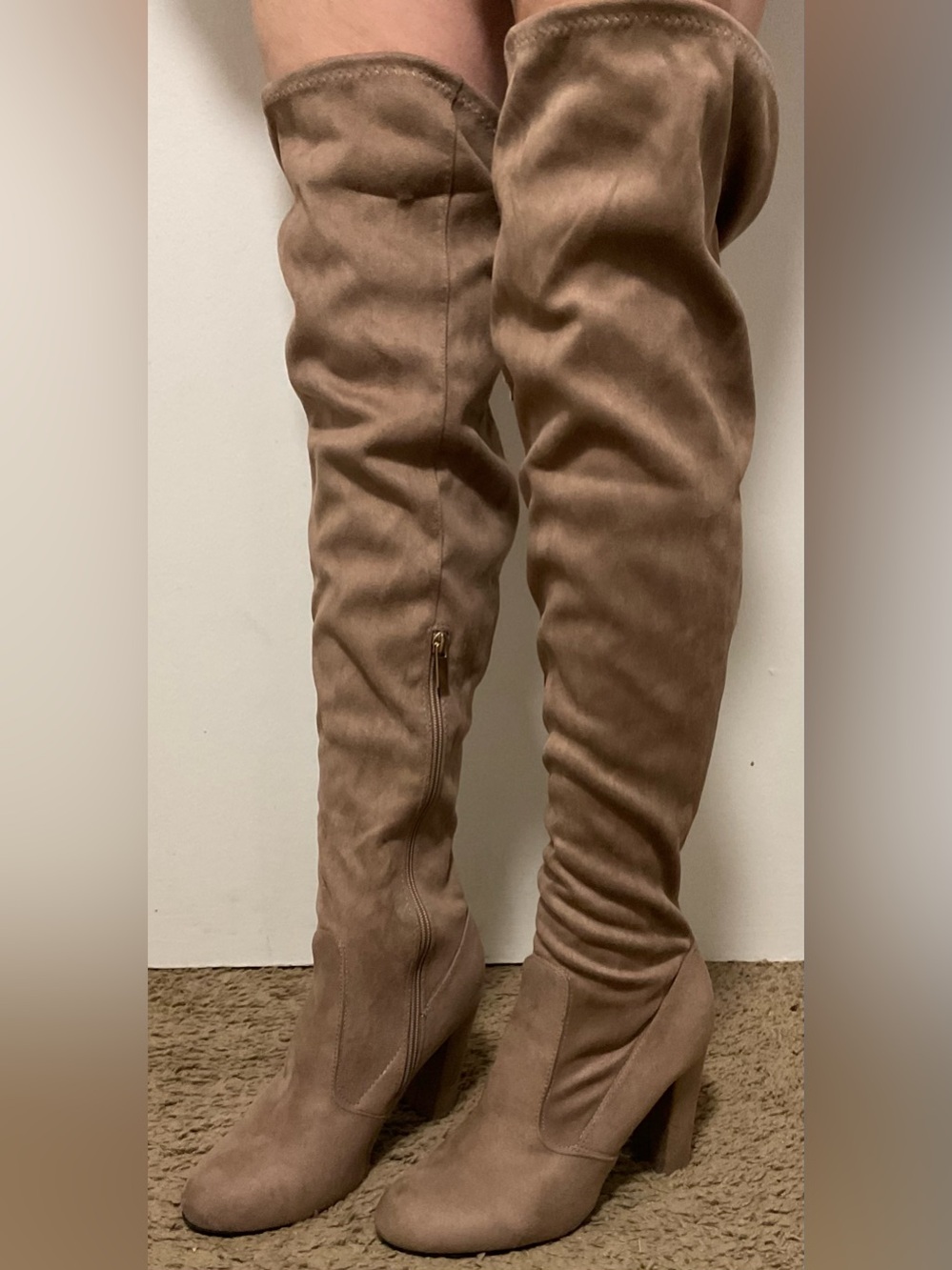Fashion Nova “Suede” Thigh Hi Boots Taupe size 8